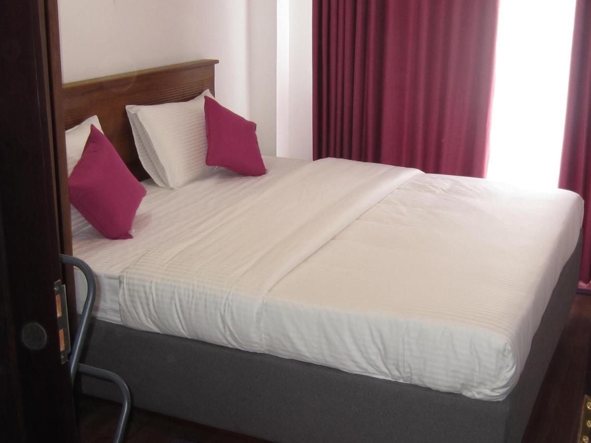 Chanya Luxury Apartment, S 31, Lake View Residencies ヌワラ・エリヤ エクステリア 写真